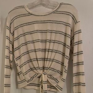 Caution to the Wind White and Grey Stripped Soft Front Tie Top Size M